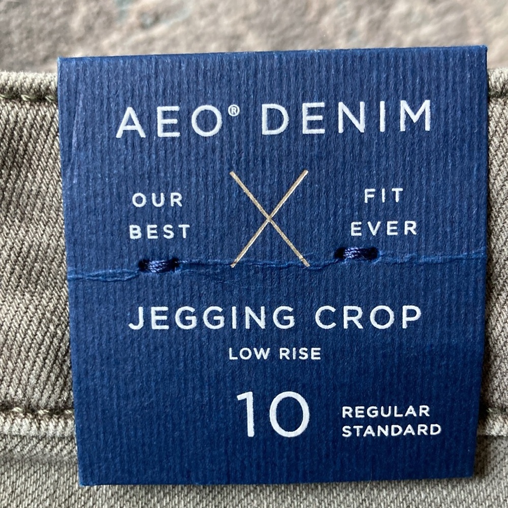 American Eagle Outfitters Olive AEO Denim Jegging Crop Low Rise Size:10 NWT - Picture 4 of 7